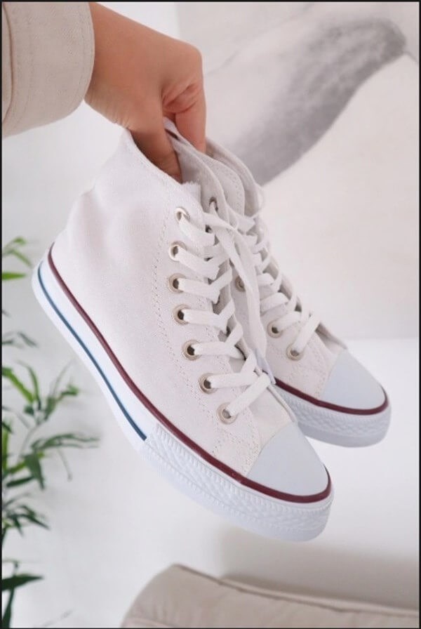 Beyaz Boğazlı Ayakkabı