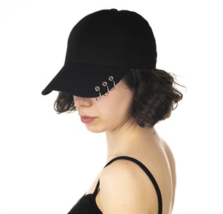 Piercingli Üç Halkalı Siyah Unisex Kep Şapka
